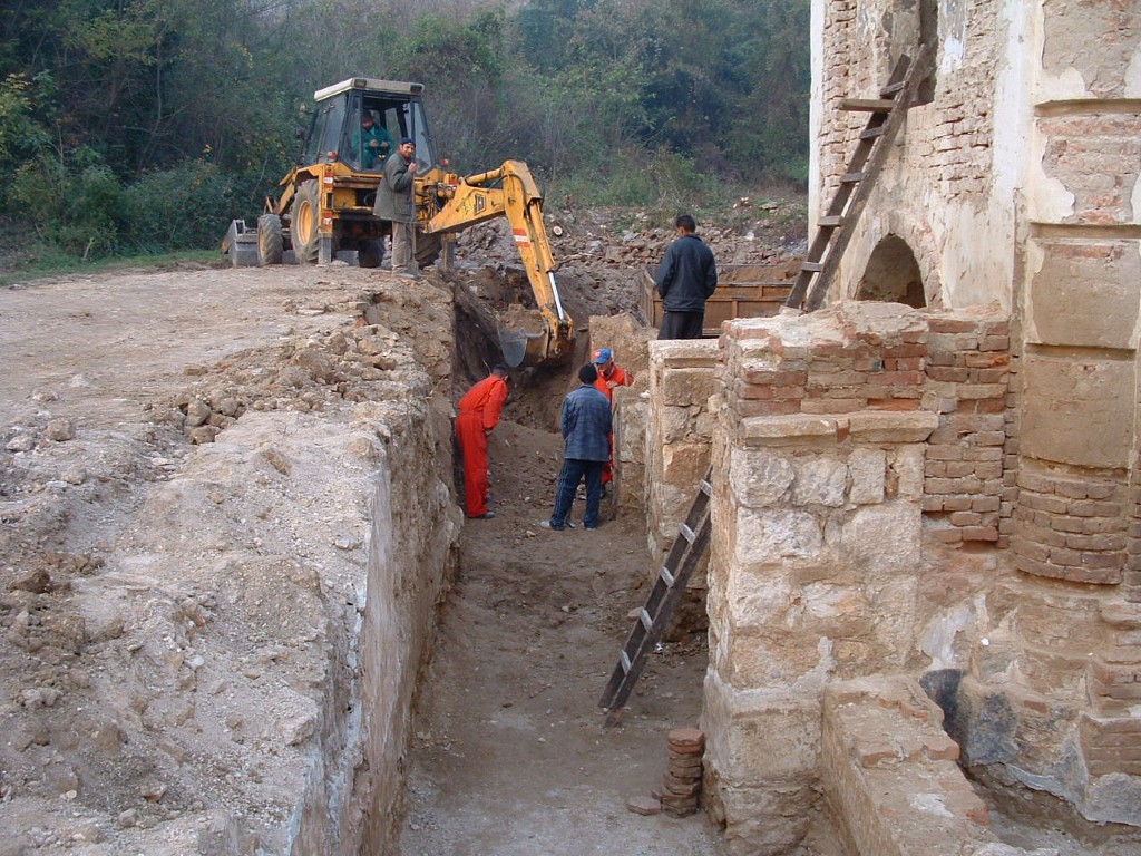 Фотографија из галерије Манастира Кувеждин, 2005 (16)